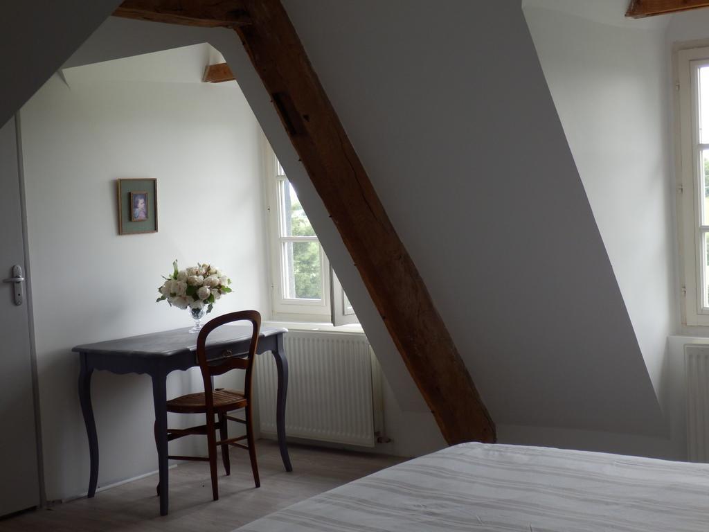 Au Presbytere De Dagmar Erbree Room photo